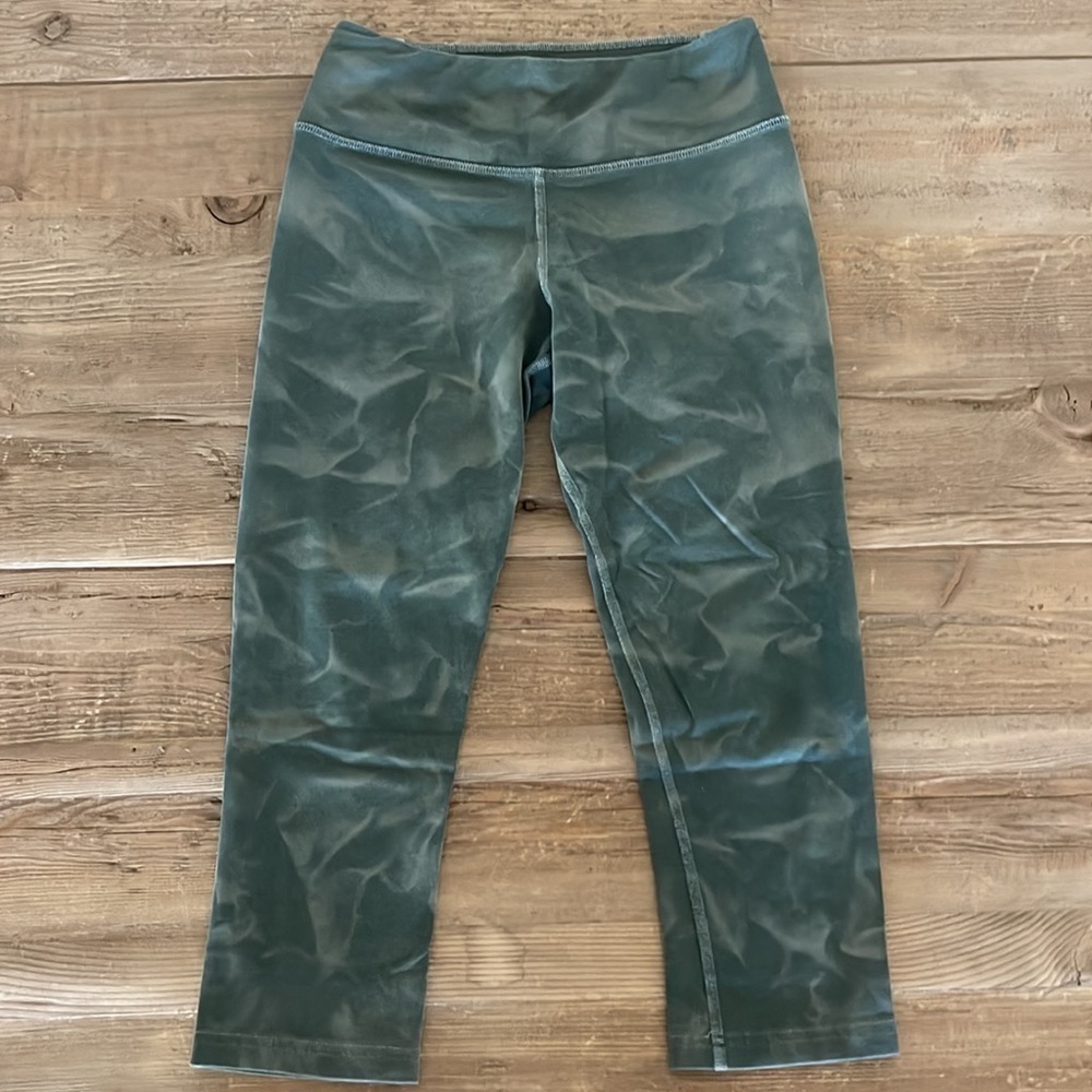Nike Dri-Fit Faded Green Camo Crop Legging Size XS